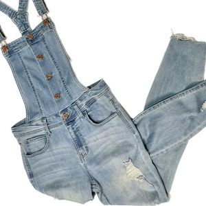 GUESS Distressed Denim Overalls, size 29 (6/8 US)